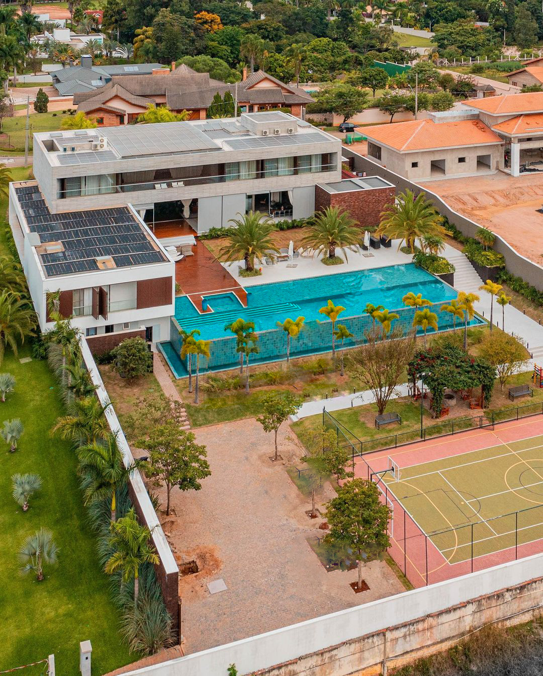 MANSÃO EM SOROCABA